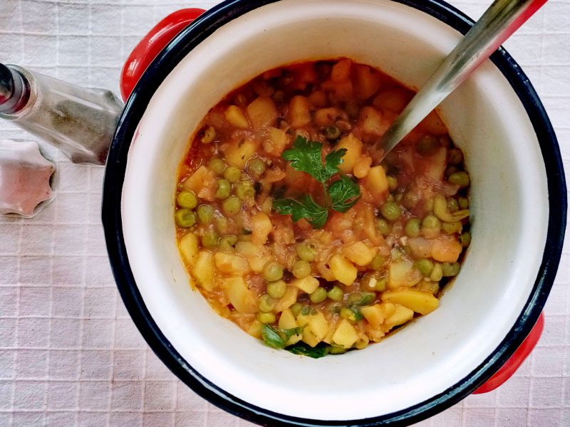 Kari od krompira i graška